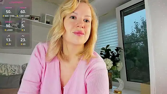 QueenViktoria stripchat live cam model