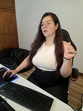 kayortiiz stripchat live cam model