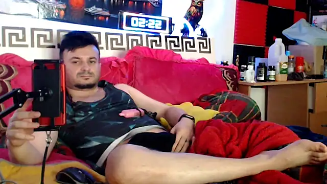 Hugec0ck007 stripchat live cam model