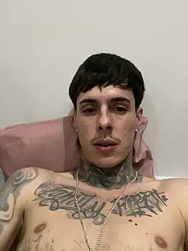dylan_wolf stripchat live cam model