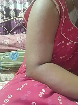 diyahati41 stripchat live cam model