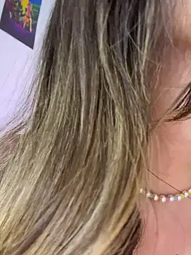 Your_Honeey stripchat live cam model