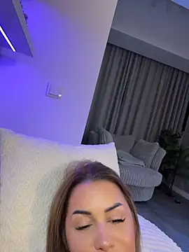 KirstieVegas stripchat live cam model