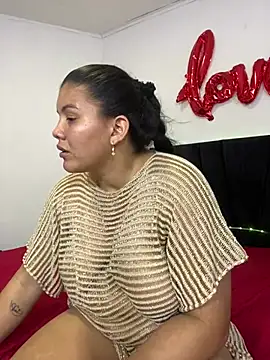 Helena-Paola stripchat live cam model
