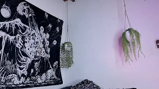 kemmadakii stripchat live cam model