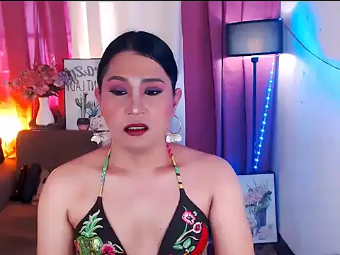 SWEETBELLA69 stripchat live cam model