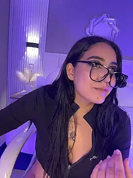 KatlynRous stripchat live cam model