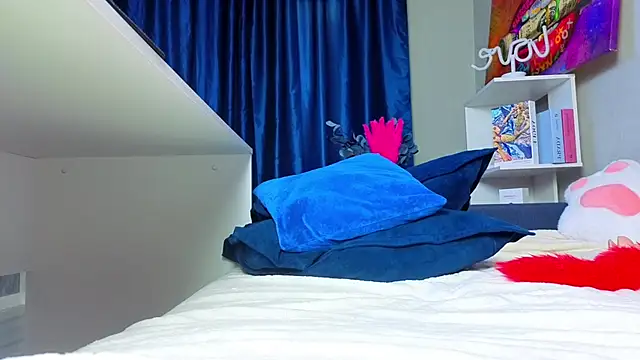 LilyIrons stripchat live cam model