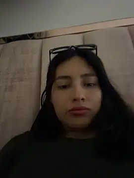 VioletRousee stripchat live cam model