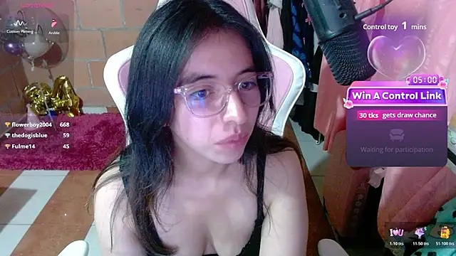 Maggie_Fox3 stripchat live cam model