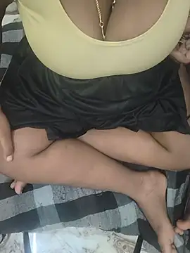 tamil_Anusri_couple stripchat live cam model