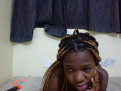 SugarPlumBabe16 stripchat live cam model