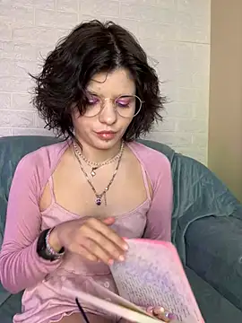 Katya_Zaitseva stripchat live cam model