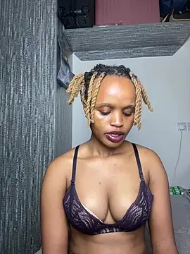 Tempting_Ebony stripchat live cam model