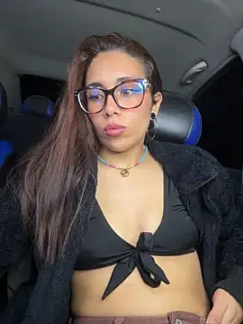 Alice-fire stripchat live cam model