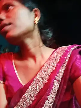 Kajal-Mehra stripchat live cam model