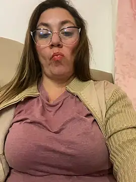 SCARLET-20 stripchat live cam model
