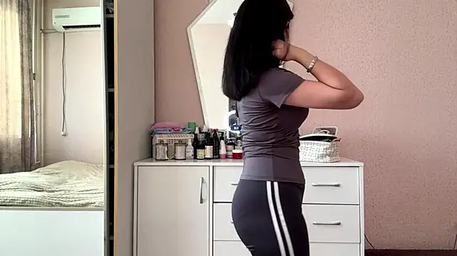 Ledi_Asthik stripchat live cam model