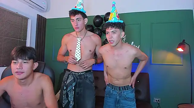 Sexy_BoysW stripchat live cam model