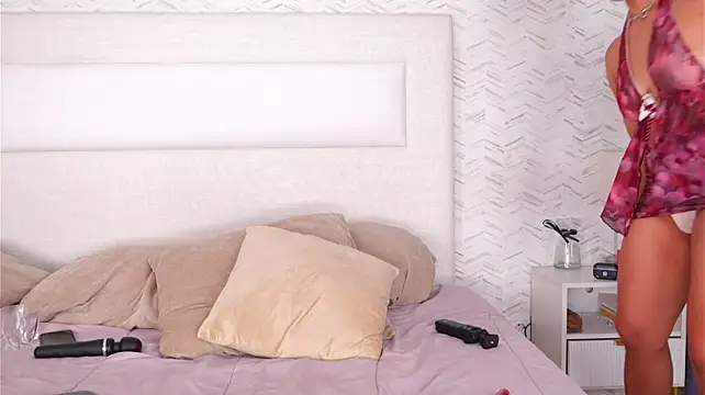 DahliaRosee stripchat live cam model