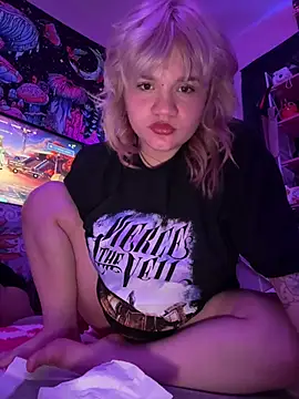 Cutiepiespanks stripchat live cam model