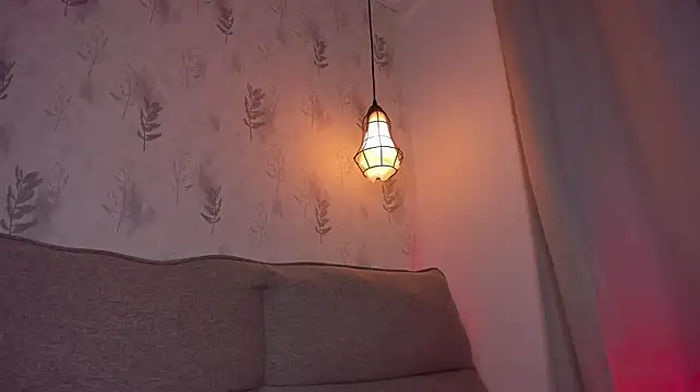 perla7777 stripchat live cam model