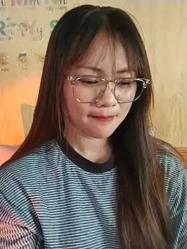 SiSi-9999 stripchat live cam model