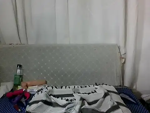 Bouncybooby stripchat live cam model