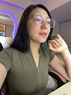 Iam_mariannee stripchat live cam model