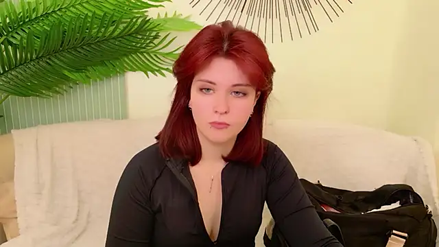 Milana_Bold stripchat live cam model