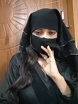 Noorkhatoon stripchat live cam model