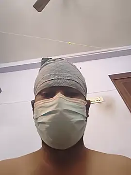 kissassssss stripchat live cam model