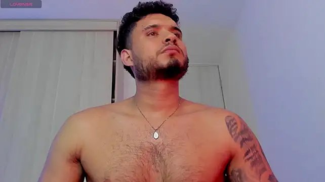 AUSTINN_TORRES stripchat live cam model