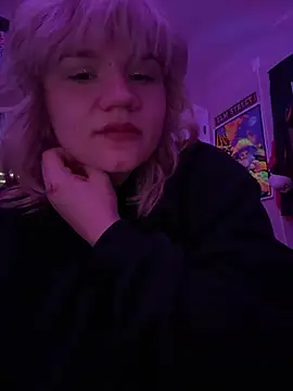 Cutiepiespanks stripchat live cam model