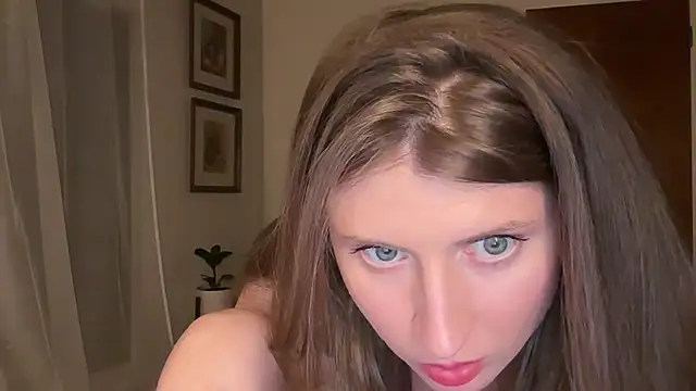 YUMIandbigWOLF stripchat live cam model