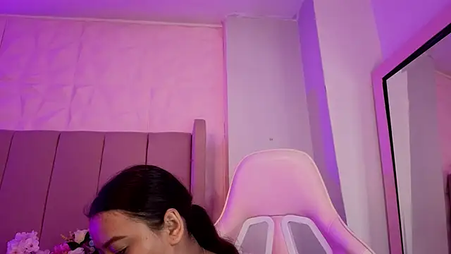 MollyBigBoobs12 stripchat live cam model