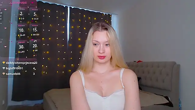 heyblondy stripchat live cam model