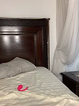 madelltheebony stripchat live cam model