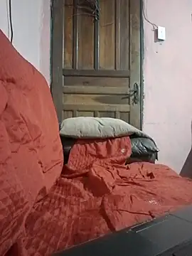 Dege90 stripchat live cam model