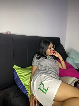 hotwife26 stripchat live cam model