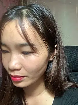 Bella-Gracy stripchat live cam model