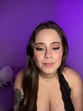 PutaYasmim stripchat live cam model