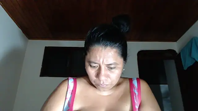 adrixxx38 stripchat live cam model