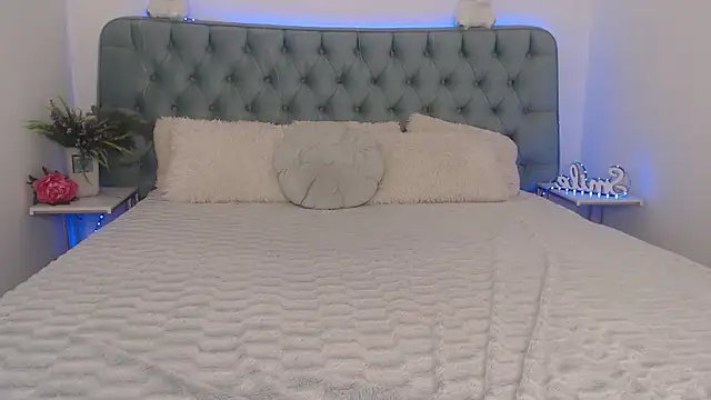 Erika_bestboobs stripchat live cam model