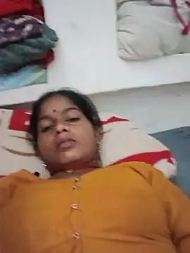 CHANDNi_700 stripchat live cam model