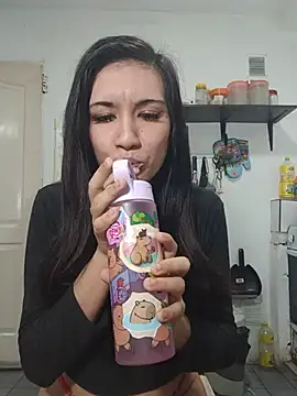 Agusmartinez22 stripchat live cam model