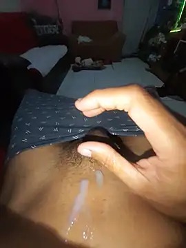 Dege90 stripchat live cam model
