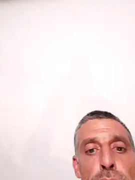 MovedPullback stripchat live cam model