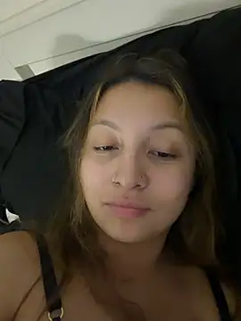 CharlotteAfterDark stripchat live cam model