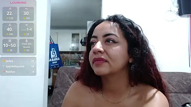 DaniniAnderson stripchat live cam model